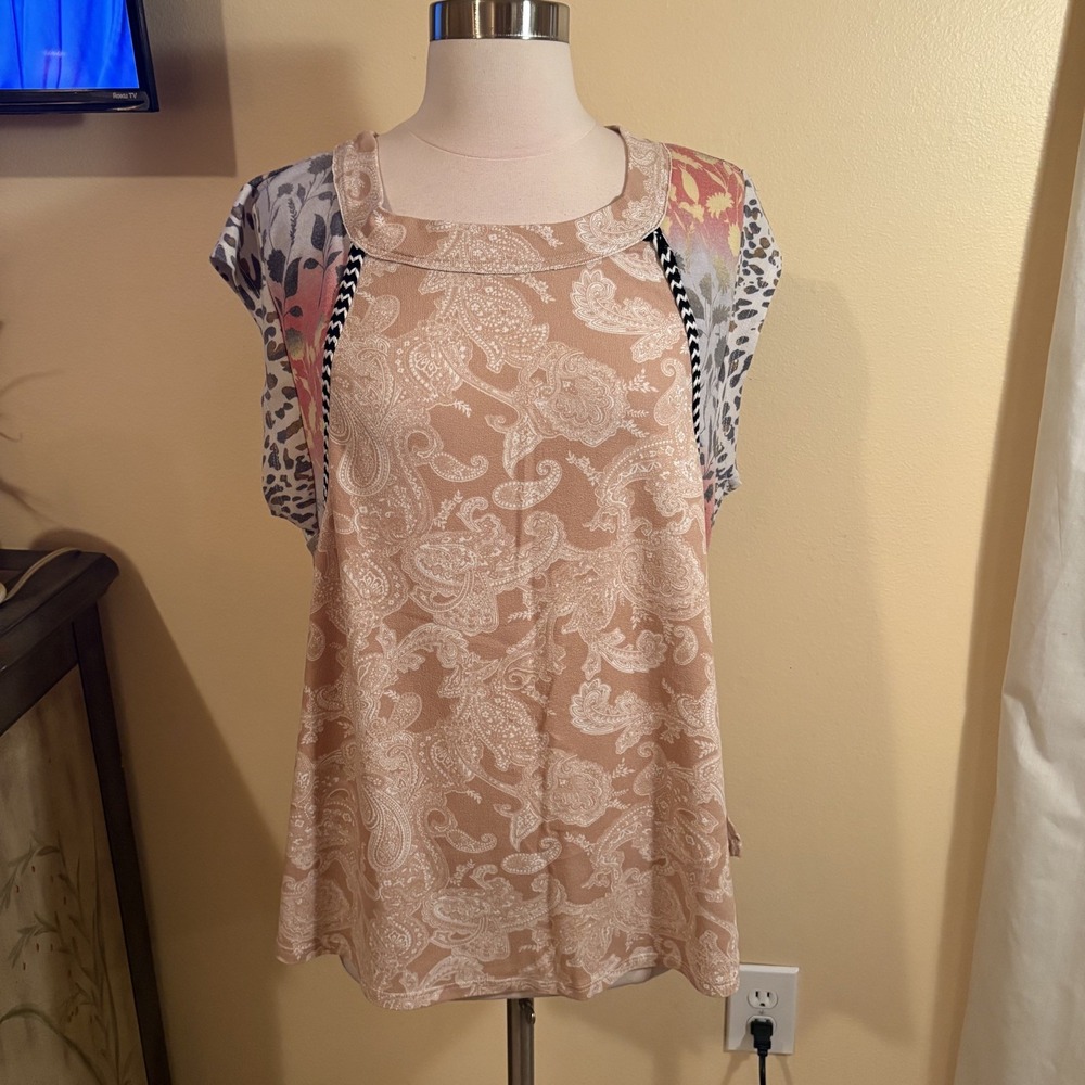 Ces femme Paisley‎ and Leopard Knit Boho Top - size 1x